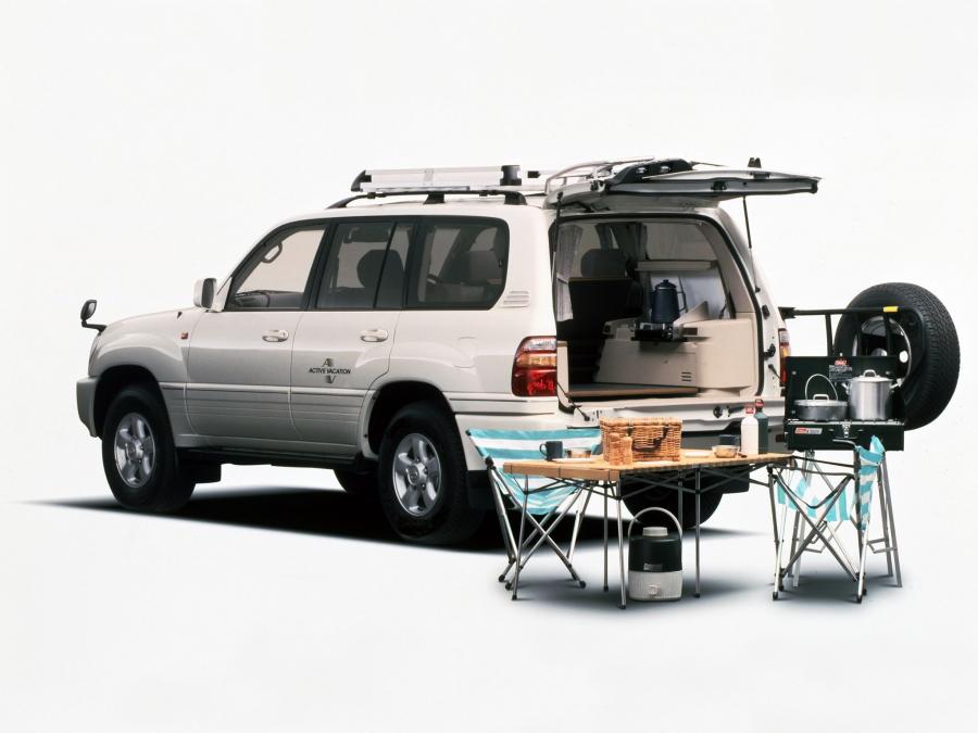  Toyota Land Cruiser 100 VX Active Vacation 1998 года  (фото 4 из 5)